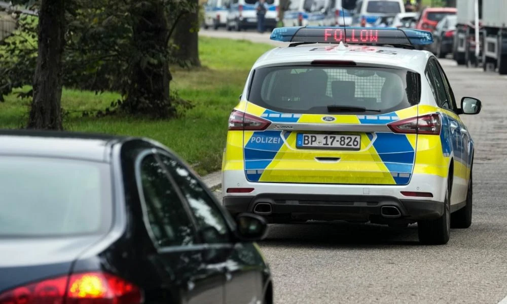 Bild - Γερμανία: Απέλασε στη Σερβία 40 μετανάστες